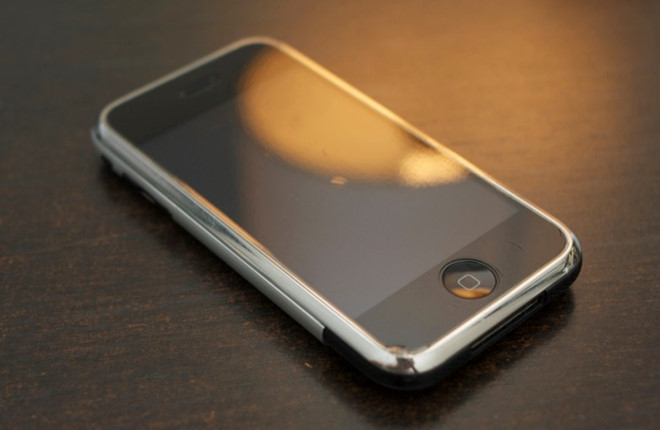 7 mẫu điện thoại cũ vẫn có giá đắt đỏ