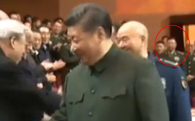 Thượng tướng Trung Quốc xuất hiện cùng ông Tập Cận Bình, đập tan tin đồn ngã ngựa