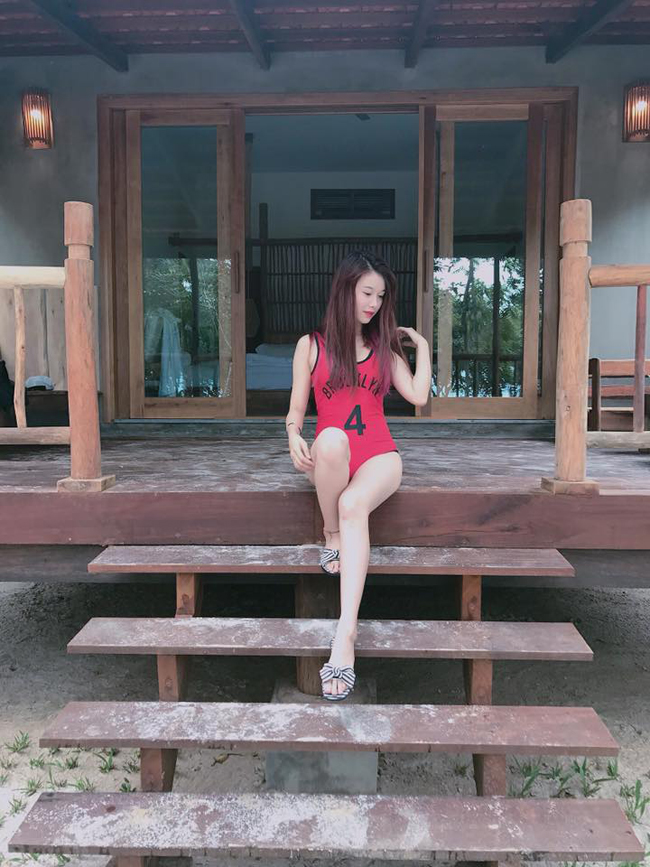 Cô gái xinh đẹp được Văn Toàn U23 đính kèm vào TP.HCM là ai?