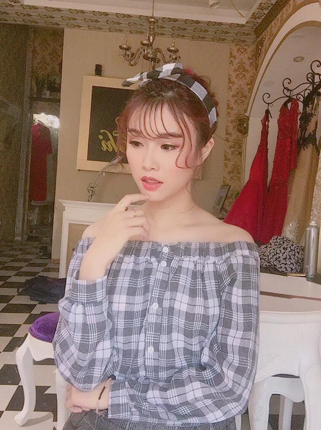 Cô gái xinh đẹp được Văn Toàn U23 đính kèm vào TP.HCM là ai?