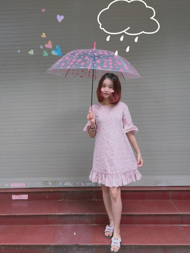 Cô gái xinh đẹp được Văn Toàn U23 đính kèm vào TP.HCM là ai?