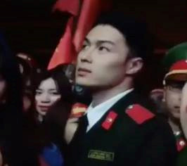 Chàng công an được tìm kiếm khi đứng làm nhiệm vụ ở sân bay Vinh