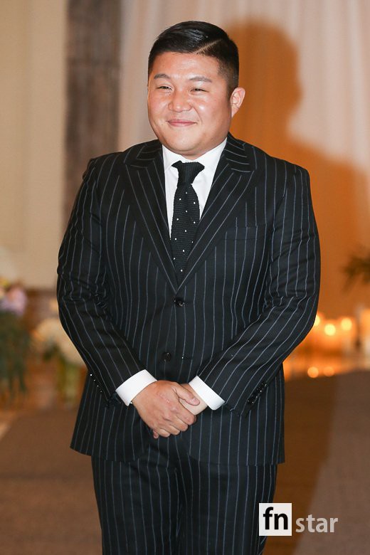 Tiết mục đỉnh cao nhất tiệc cưới Taeyang: Chú rể cùng thánh nhảy cover Jo Se Ho đọ vũ đạo chuyên nghiệp