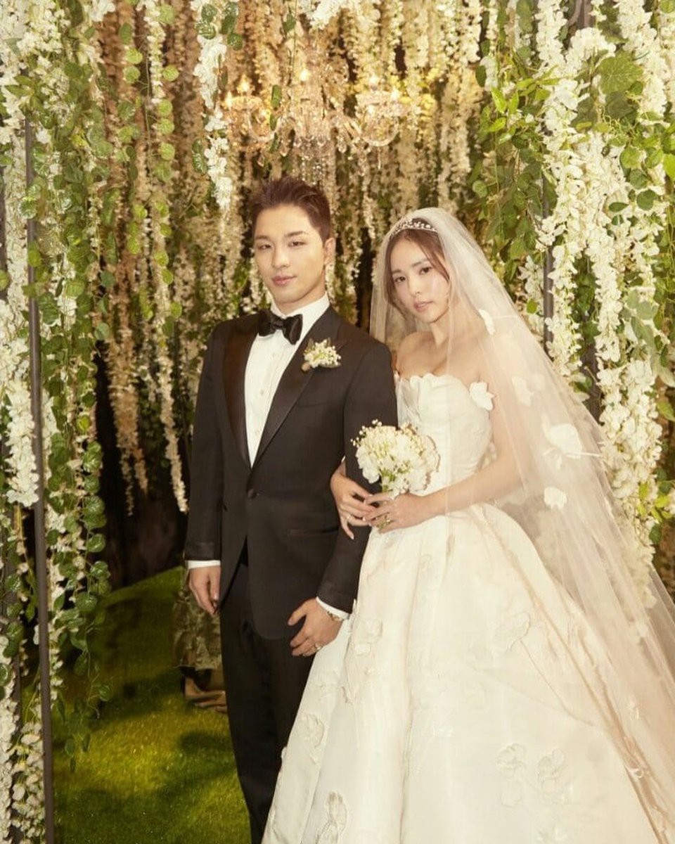 Tiết mục đỉnh cao nhất tiệc cưới Taeyang: Chú rể cùng thánh nhảy cover Jo Se Ho đọ vũ đạo chuyên nghiệp Tiết mục đỉnh cao nhất tiệc cưới Taeyang: Chú rể cùng thánh nhảy cover Jo Se Ho đọ vũ đạo chuyên nghiệp