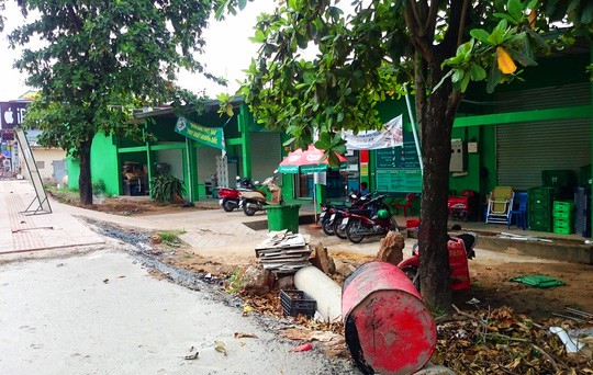 Mâu thuẫn chuyện nuôi con, chồng đâm vợ rồi tự sát