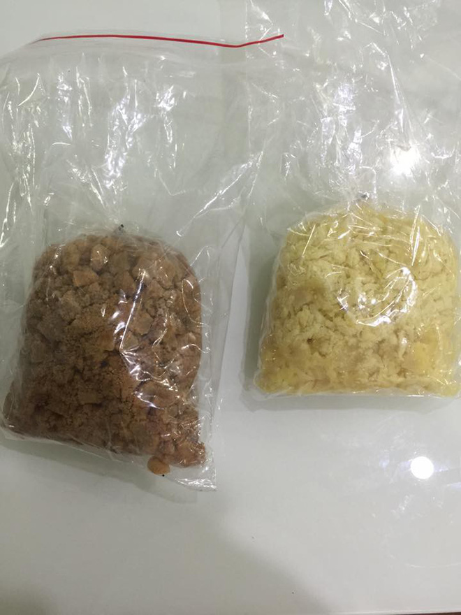 Đặt mua mứt dừa non nhìn ngon như ảnh tạp chí, bà bầu nhận về vụn dừa tẩm đường ướt nhẹp Đặt mua mứt dừa non nhìn ngon như ảnh tạp chí, bà bầu nhận về vụn dừa tẩm đường ướt nhẹp