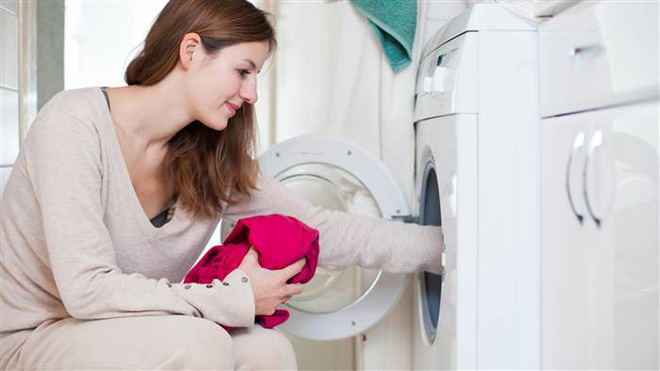 Cho quần tất vào ngăn đá sẽ giúp chúng không bao giờ bị xước rách nữa, có thật là kỳ diệu vậy không? Cho quần tất vào ngăn đá sẽ giúp chúng không bao giờ bị xước rách nữa, có thật là kỳ diệu vậy không?