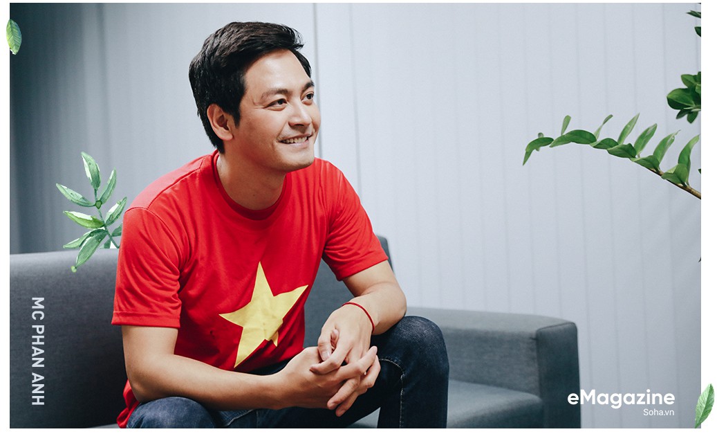 MC Phan Anh: Có một buổi sáng sau khi ngủ dậy, tôi thấy tóc mình bạc trắng MC Phan Anh: Có một buổi sáng sau khi ngủ dậy, tôi thấy tóc mình bạc trắng