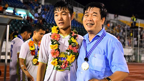 Xuân Trường: Bố từng chống lại cả gia đình để tôi được chơi bóng