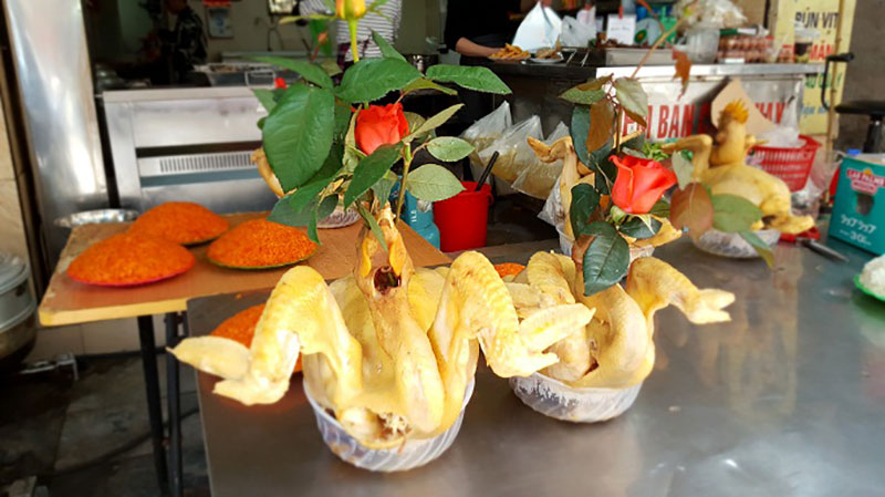 Mâm cỗ cúng ông Táo 6 triệu, chị em công sở đổ đi xô đặt