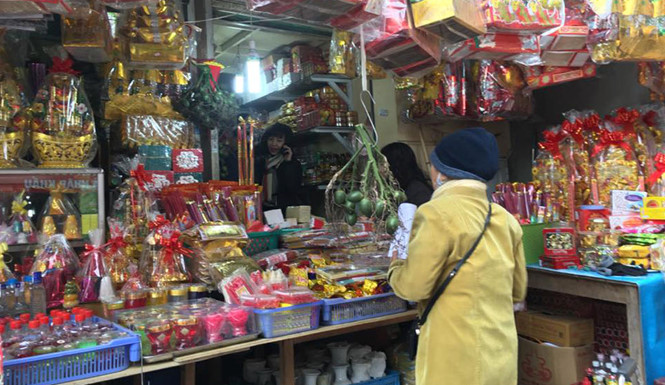 Thị trường đồ lễ ông Công, ông Táo trầm lắng