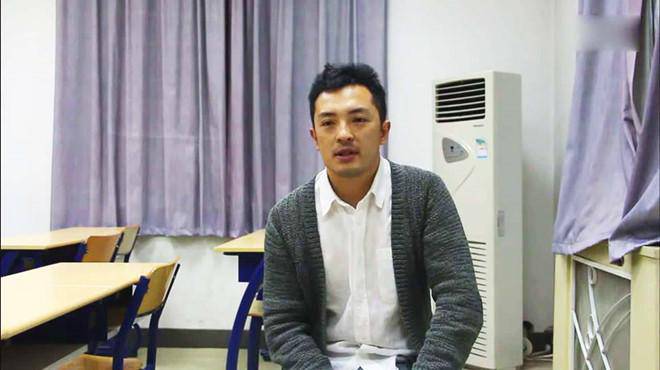 Ngoại hình kém nổi trội, Ảnh đế Cbiz gặp kiếp nghèo khố rách áo ôm