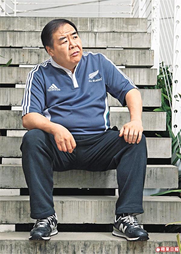 Ngoại hình kém nổi trội, Ảnh đế Cbiz gặp kiếp nghèo khố rách áo ôm