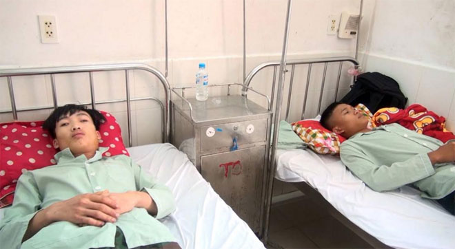 Bợm nhậu tuổi 20 vung dao bấm gây cuồng sát