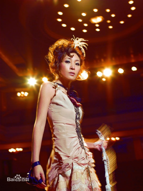 Chuyện cuộc đời nữ ca sĩ tài ba nhưng bất hạnh: Chồng cũ và chồng mới tranh chấp gia sản ngay khi vợ tự tử