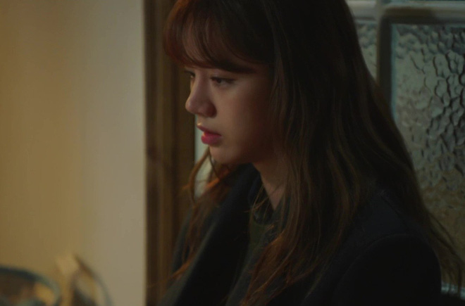 Tấm ảnh nhỏ sờn cũ trong ví và lời tuyên bố thẳng thắn của chồng