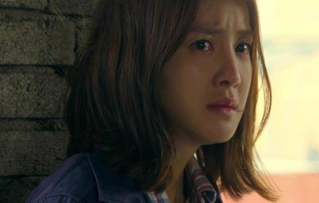 Bị chồng lăng mạ chỉ vì muốn biếu quà Tết nhà ngoại bằng nhà nội