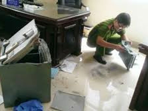 Đại gia Sài Gòn bị trộm viếng nhà trước Tết