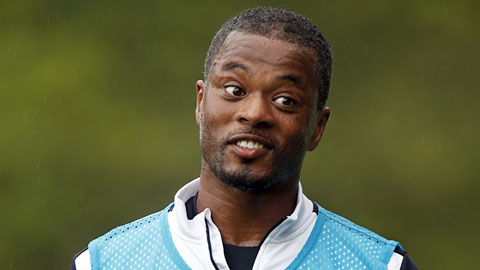 Patrice Evra sắp trở lại Ngoại hạng Anh Patrice Evra sắp trở lại Ngoại hạng Anh