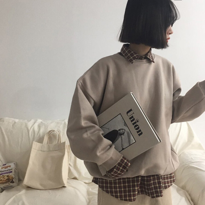 Chàng trai giận tím mặt khi bạn gái đi dép lào, mặc quần jean cả tuần không giặt đến đám cưới sếp