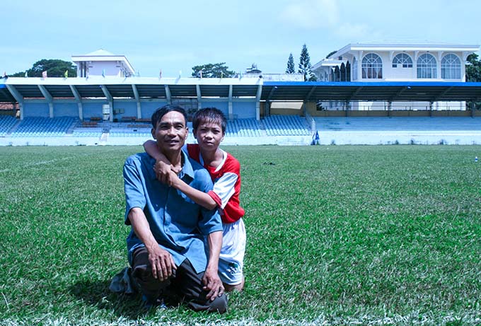 Fan sốt sình sịch vì ảnh thời còn đóng bỉm của đội U23 Việt Nam