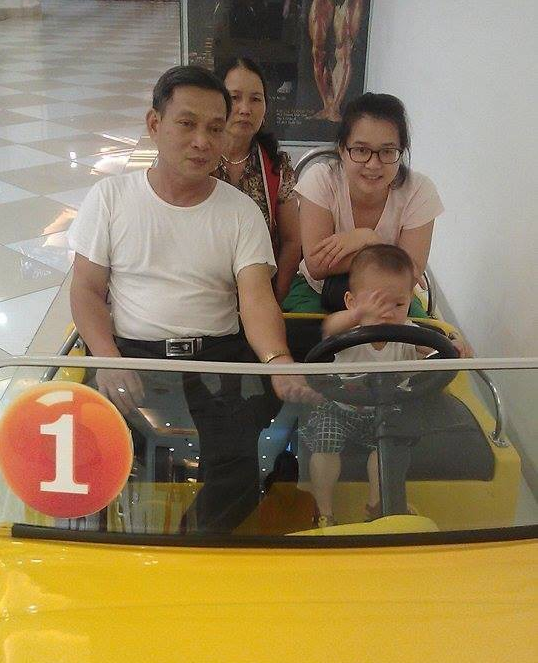 Giữa cuộc chiến tranh luận năm nay ăn Tết nhà ngoại hay nhà nội, hội chị em nói gì?