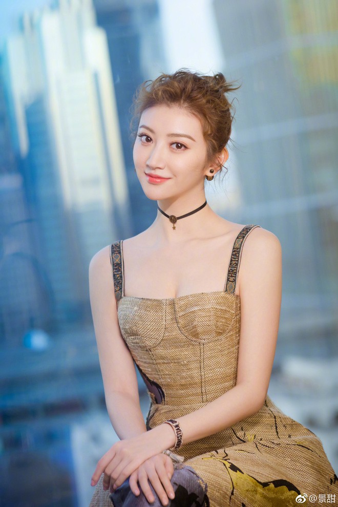 Không phải Phạm Băng Băng hay Lưu Diệc Phi, đây mới là mỹ nhân đẹp nhất showbiz Trung Quốc Không phải Phạm Băng Băng hay Lưu Diệc Phi, đây mới là mỹ nhân đẹp nhất showbiz Trung Quốc