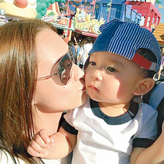 Mong mỏi được làm mẹ, Chung Hân Đồng âm thầm đi đông lạnh trứng từ 2 năm trước Mong mỏi được làm mẹ, Chung Hân Đồng âm thầm đi đông lạnh trứng từ 2 năm trước