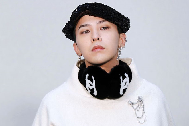 G-Dragon bị cáo buộc cố dùng việc học để trì hoãn ngày nhập ngũ