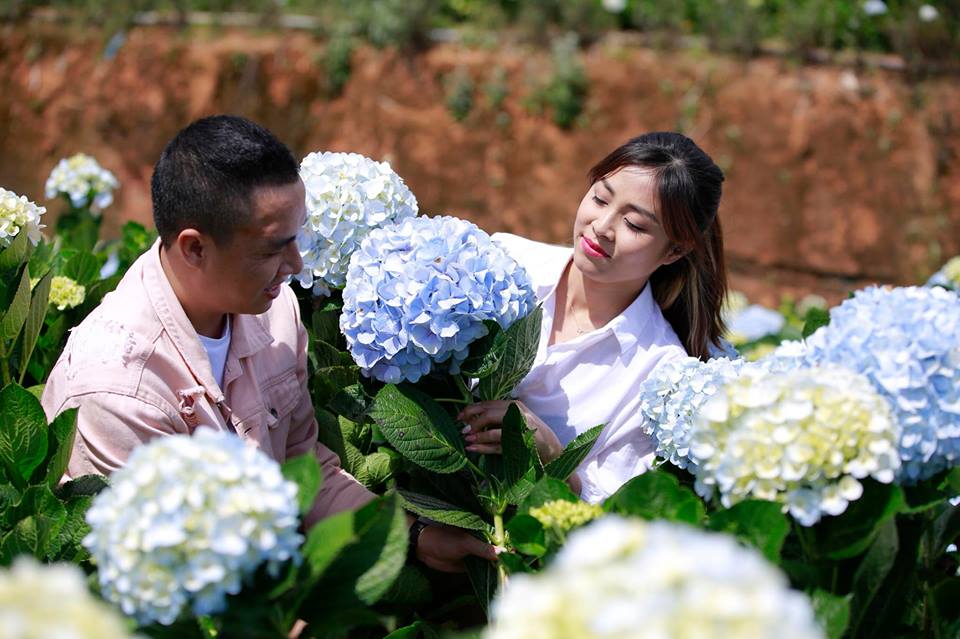 Tuổi U40, MC Hoàng Linh vẫn nhận mới tuổi đôi mươi bên chồng mới