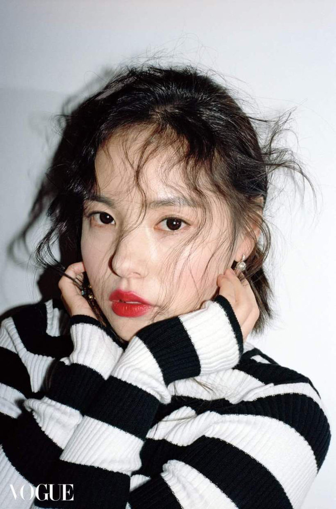 Hành trình nhan sắc của vợ Taeyang: Từ phẫu thuật thẩm mỹ đến nàng thơ sexy tới mức gây sốc Hành trình nhan sắc của vợ Taeyang: Từ phẫu thuật thẩm mỹ đến nàng thơ sexy tới mức gây sốc