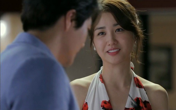 Sai lầm lớn nhất của cuộc đời em là mời người yêu cũ đến dự đám cưới