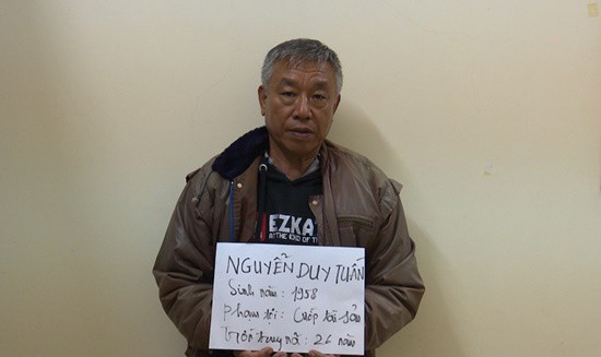 Trốn nã 26 năm, tên cướp khét tiếng ẩn mình dưới vỏ bọc cán bộ phụ trách an ninh