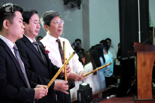 Hiến xác con trai cho y học cha mẹ bị miệng đời vu oan bán con để kiếm tiền