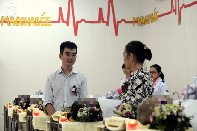 Hiến xác con trai cho y học cha mẹ bị miệng đời vu oan bán con để kiếm tiền