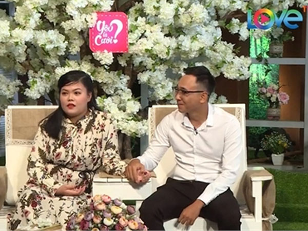 Cát Tường hoang mang vì chàng trai có người yêu vẫn trăng hoa Cát Tường hoang mang vì chàng trai có người yêu vẫn trăng hoa