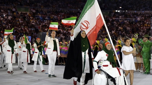 Iran tức giận vì vận động viên không được tặng điện thoại ở Olympic