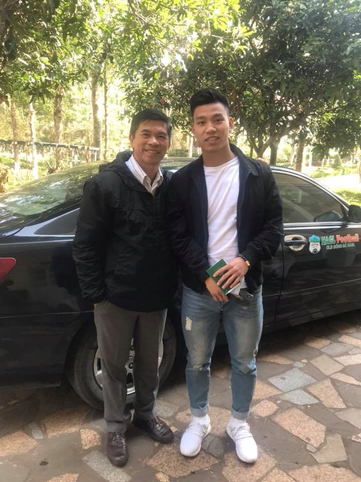 Các tuyển thủ U23 rạng rỡ trong ngày hội quân với CLB