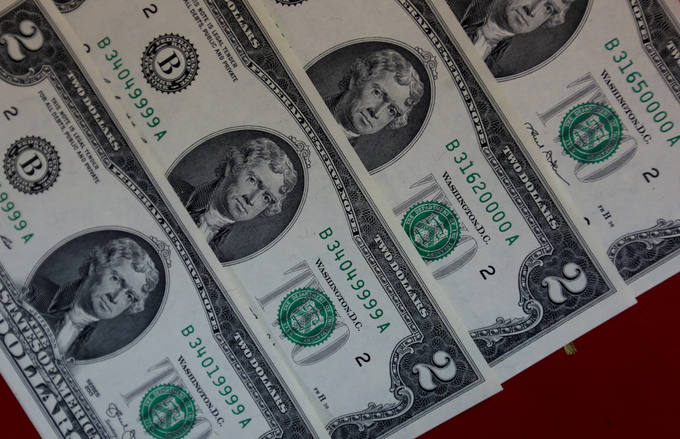 Săn tiền in hình linh vật Tết Mậu Tuất để lì xì ở Sài Gòn