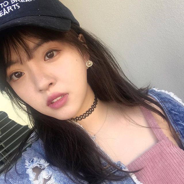 Tiểu thư 9X sở hữu tài sản kếch xù, được sao Trung Quốc nể trọng