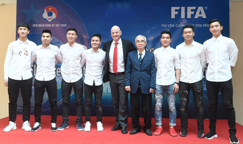 Chủ tịch FIFA: Việt Nam có nền bóng đá vĩ đại