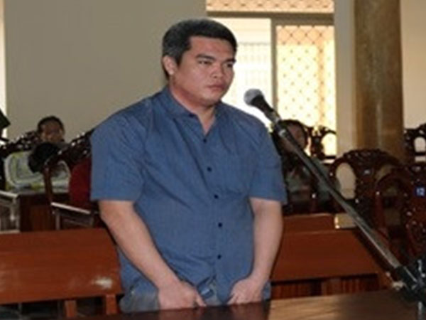 Bóp cổ người tình đến chết sau khi quan hệ