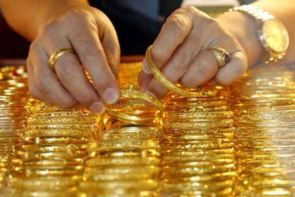 Giá vàng hôm nay 9/2: USD tăng dữ dội, vàng giảm kỷ lục Giá vàng hôm nay 9/2: USD tăng dữ dội, vàng giảm kỷ lục