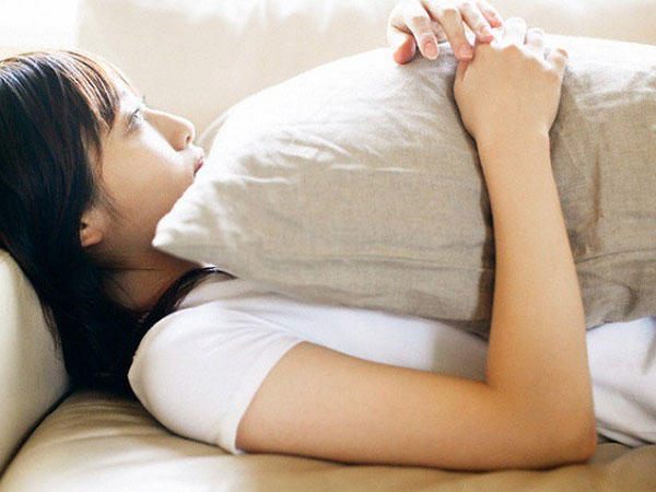 Trong khi mọi người đều kể tốt về chồng còn em thì nghĩ tới chồng là muốn khóc