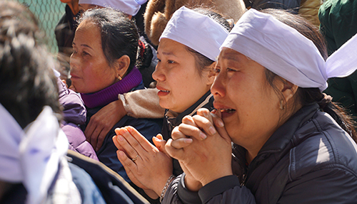 Nam sinh tử nạn khi cứu ba mẹ con được vinh danh