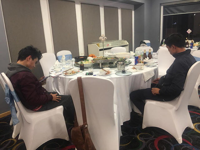 Sự thật bữa tất niên đắng lòng ngày cuối năm?