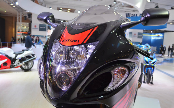 Cận cảnh thần gió 2018 Suzuki Hayabusa trong thực tế