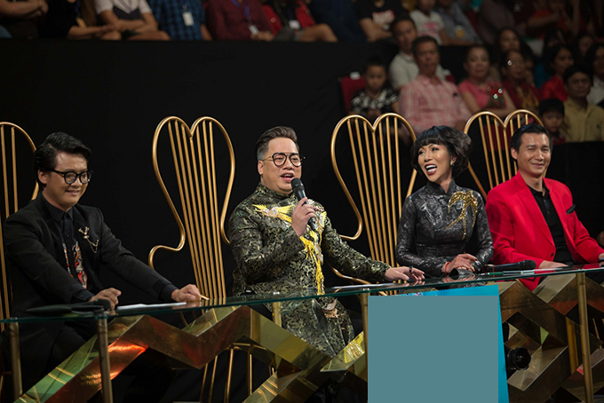 Hoa hậu Kiều Ngân đăng quang Én Vàng 2017 với số điểm tuyệt đối