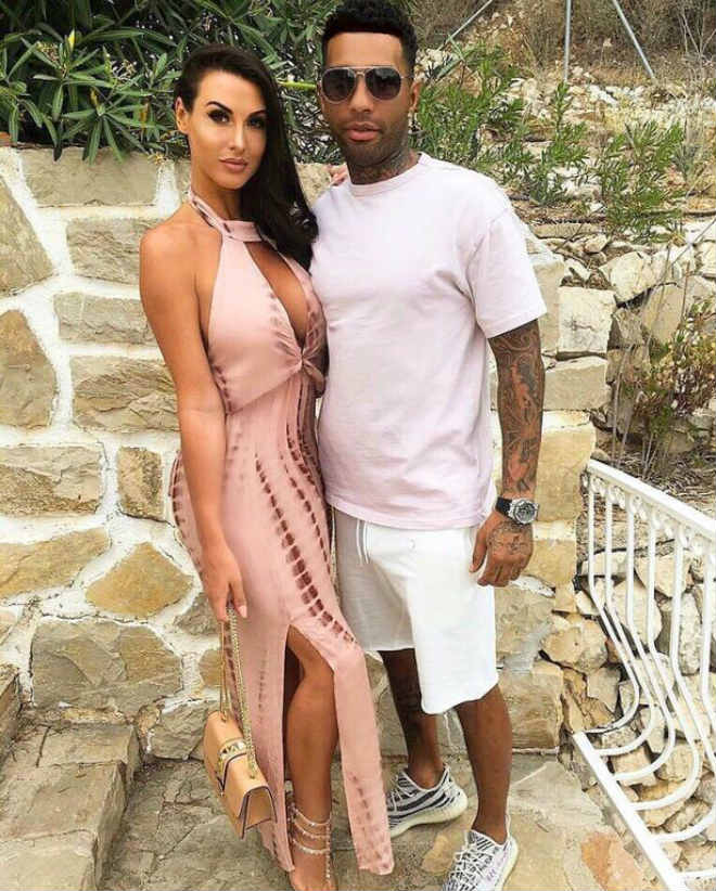 Cựu sao Arsenal đóng phim người lớn: Fan lên án, CLB sa thải