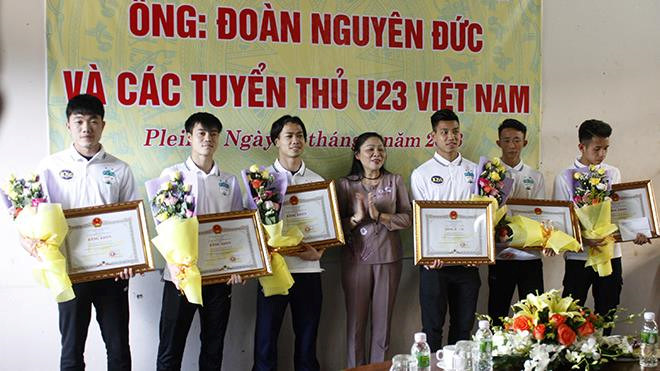 Vui, buồn chuyện thưởng Tết của cầu thủ V.League